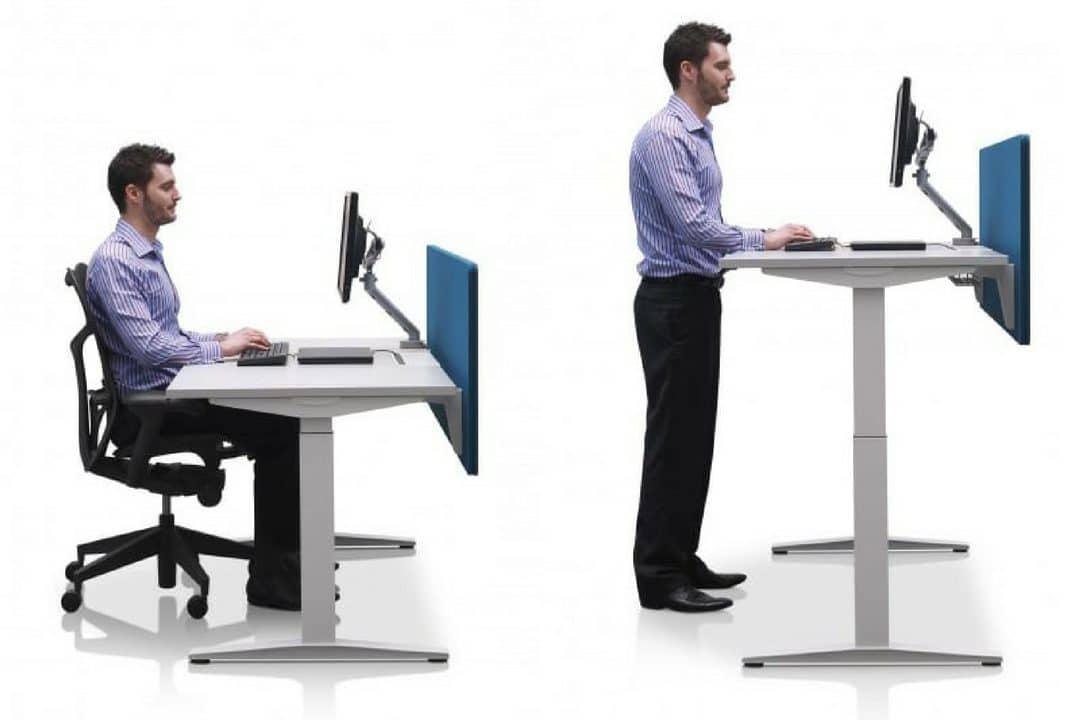 bureau-assis-debout